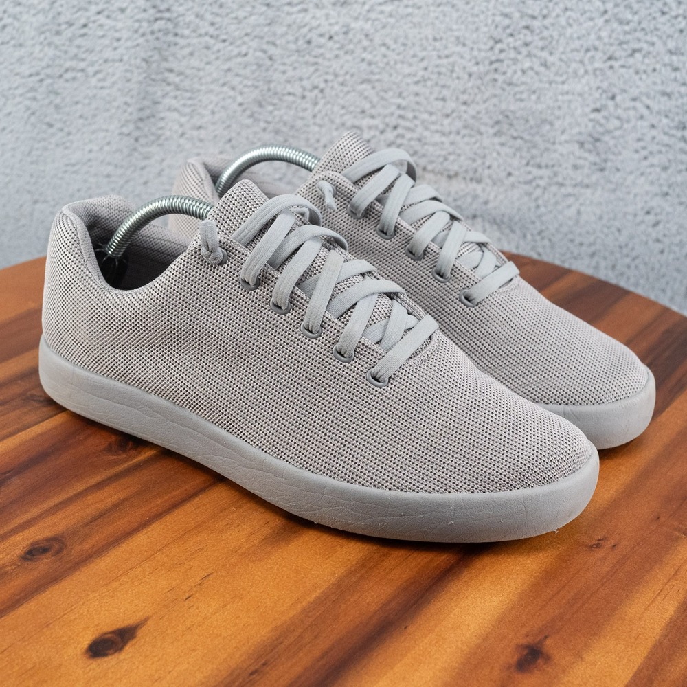 Atoms Model 000 Gray Unisex Walking Shoes Men's 10.25 Women's 11.75